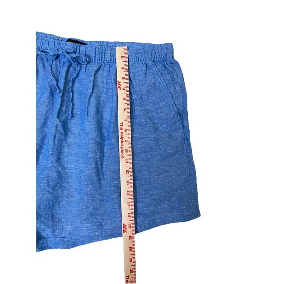 Tahari Womens Shorts Size 2X 100% Linen Blue Chambray Pull On Drawstring Pockets - Picture 4 of 8